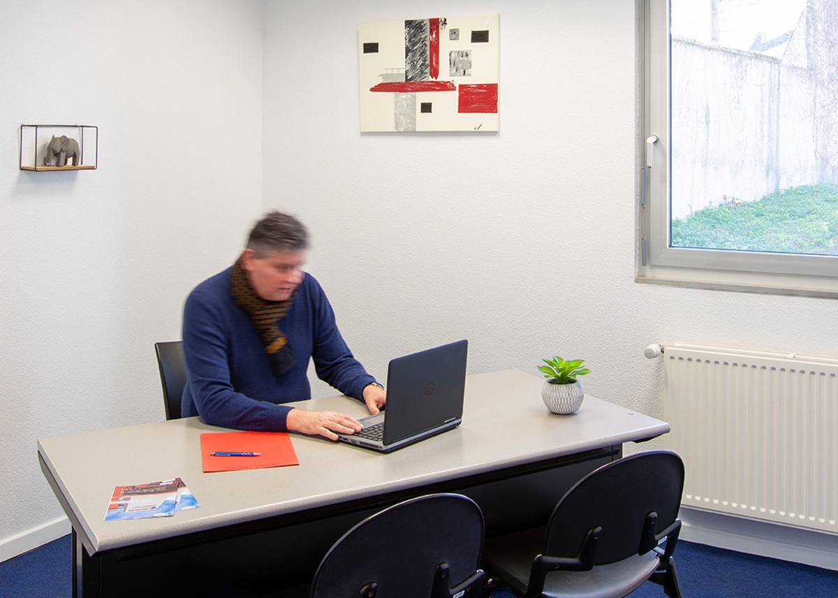 Bureau individuel Platine